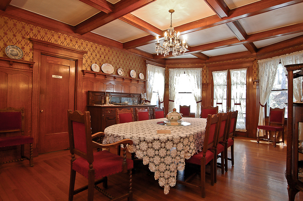 For rent: Dining room at the Beaulne Museum in Coaticook